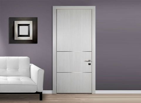 BR12-A02 door from the Bari line installed in a room