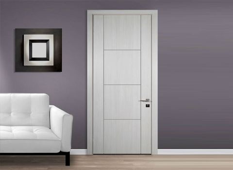 Puerta BR12-C07 de la línea Bari instalada en un ambiente