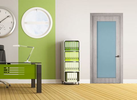 Puerta MD04-G01 de la línea Modena instalada en un ambiente